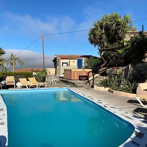 https://casa-azul-guia-de-isora-tenerife-38688.tenerifehoteles.net